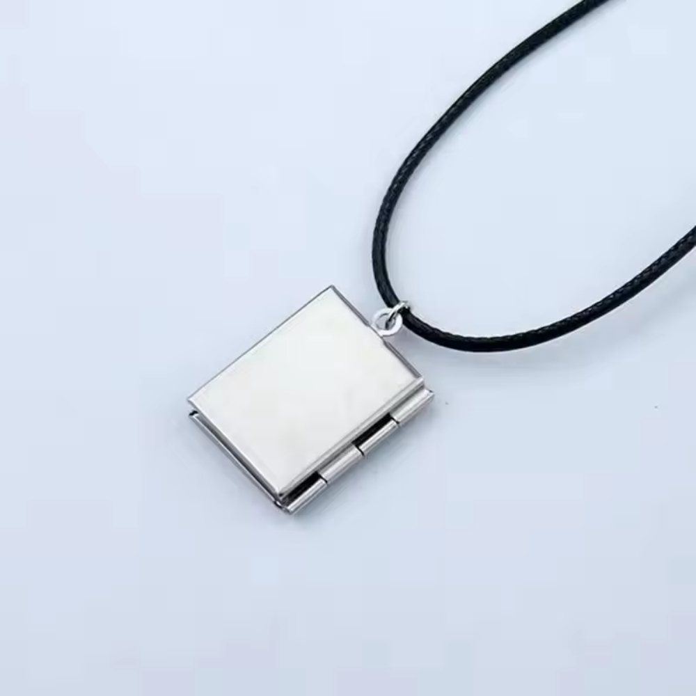  Collana con ciondolo a corni - Men Accessories Photos recensione e prezzo