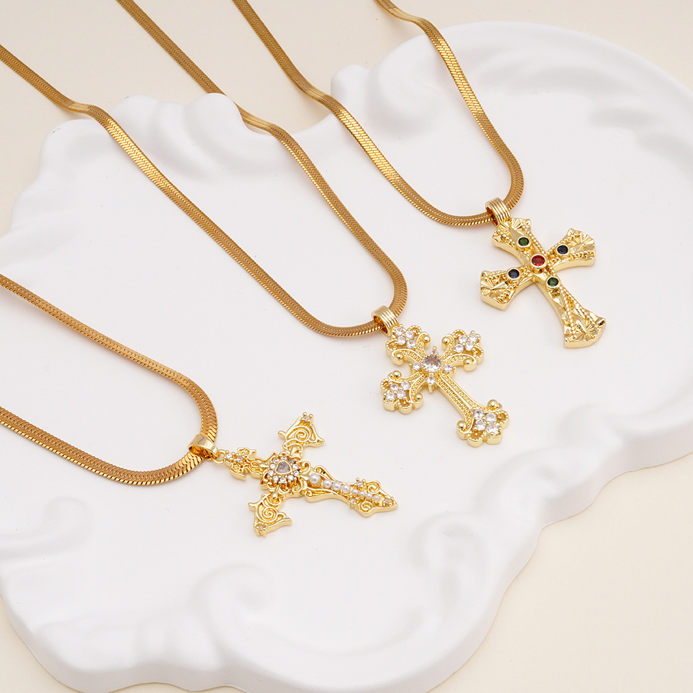 Collana con Pendente a Croce V - Men Accessories Photos recensione e prezzo